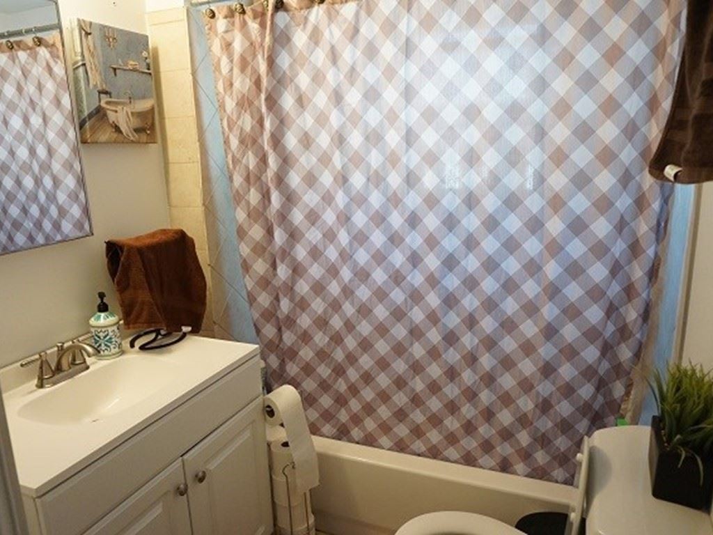 304 North Vista Road Spokane Valley, WA 99212 - Photo 10 of 17 Gallery Image 10