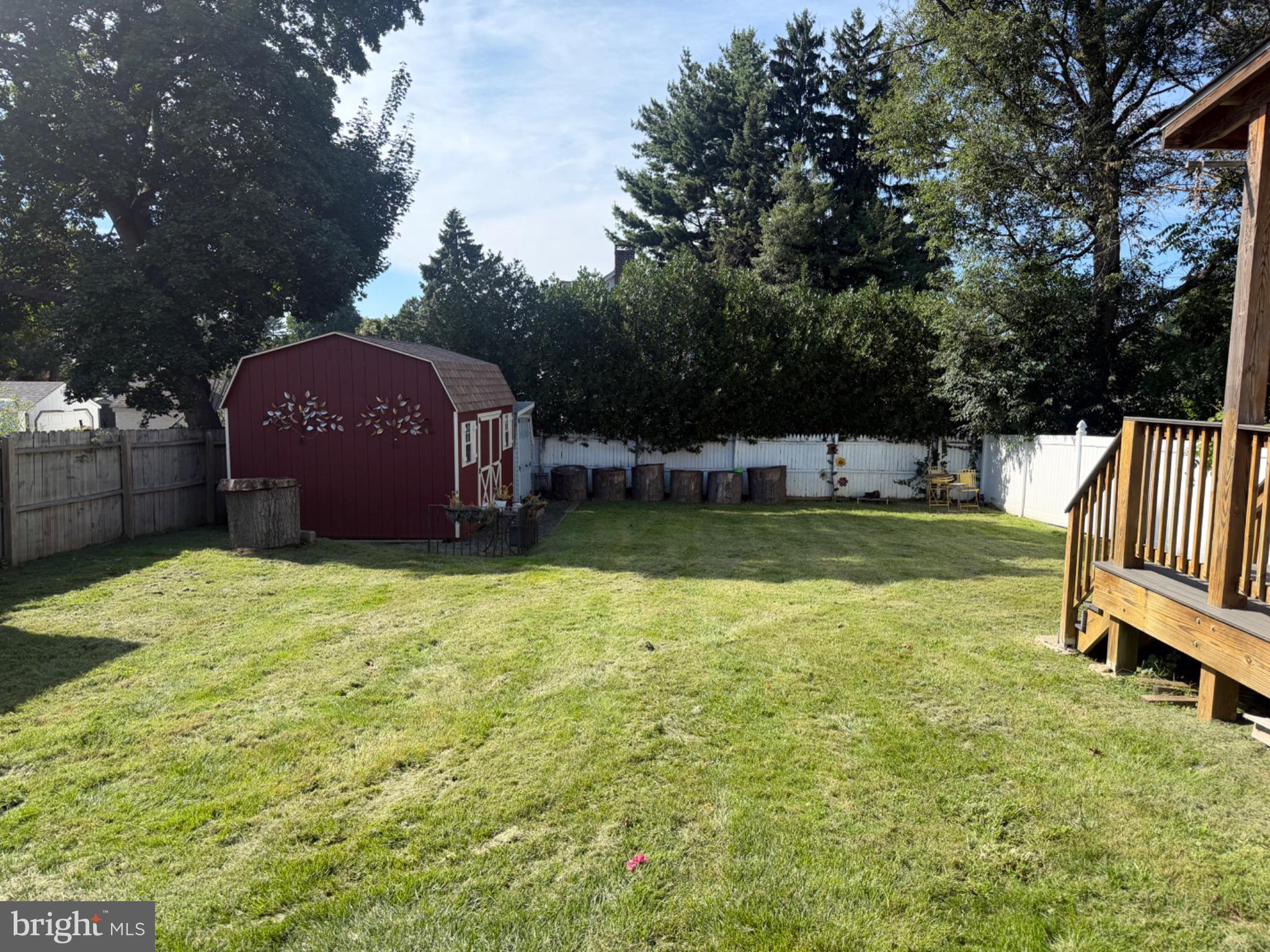9432 Krewstown Road Philadelphia, PA 19115 - Photo 23 of 25 Backyard