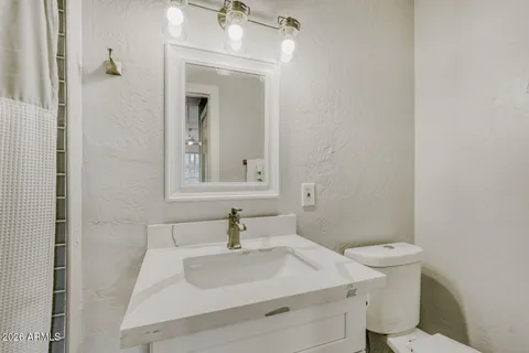 $950,000 | 2538 North 50th Street, Phoenix, AZ 85008