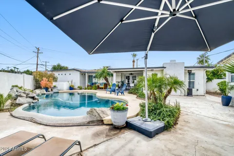 $895,000 | 2538 North 50th Street, Phoenix, AZ 85008