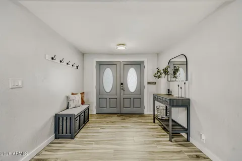 $950,000 | 2538 North 50th Street, Phoenix, AZ 85008