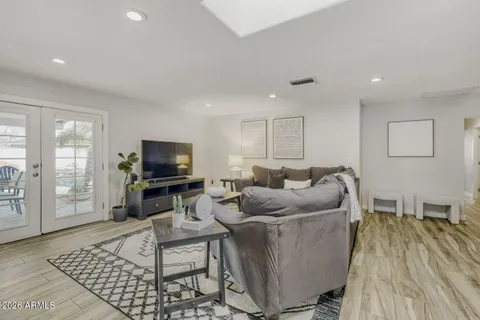 $895,000 | 2538 North 50th Street, Phoenix, AZ 85008