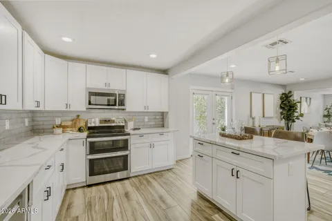 $950,000 | 2538 North 50th Street, Phoenix, AZ 85008