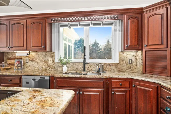 $899,900 | 3787 Lavaque Road, Hermantown, MN 55810