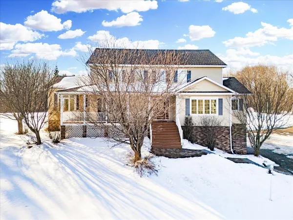 $899,900 | 3787 Lavaque Road, Hermantown, MN 55810