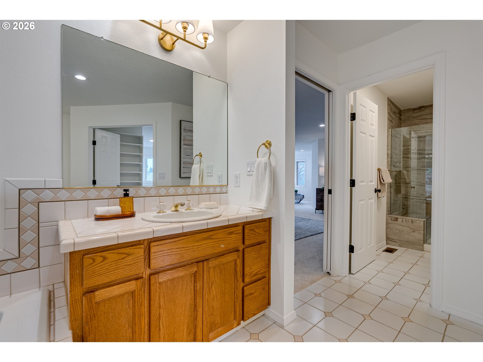 3348 Northwest 125th Place Portland, OR 97229 - Photo 22 of 48 Bathroom, Attached
