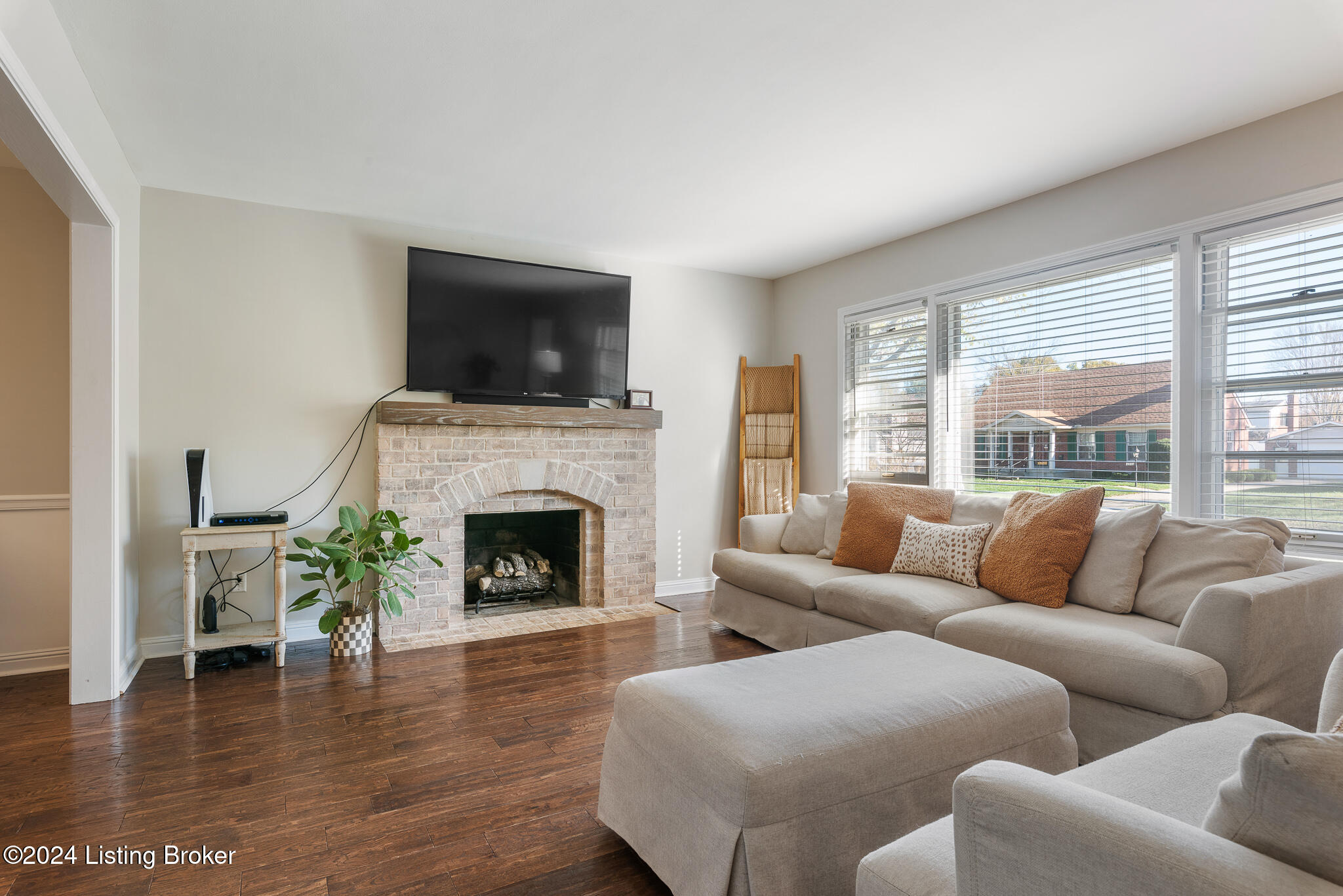 3705 Hanover Road Louisville, KY 40207 - Photo 10 of 44 3705 Hanover Rd-10