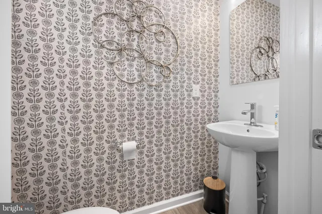 $395,000 | 17 Southwind Drive, Blackwood, NJ 08012