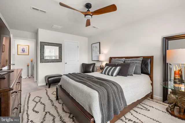 $395,000 | 17 Southwind Drive, Blackwood, NJ 08012