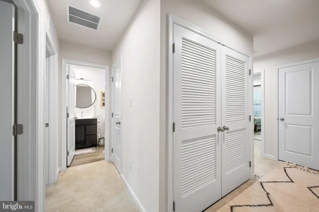 $395,000 | 17 Southwind Drive, Blackwood, NJ 08012