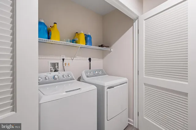 $395,000 | 17 Southwind Drive, Blackwood, NJ 08012