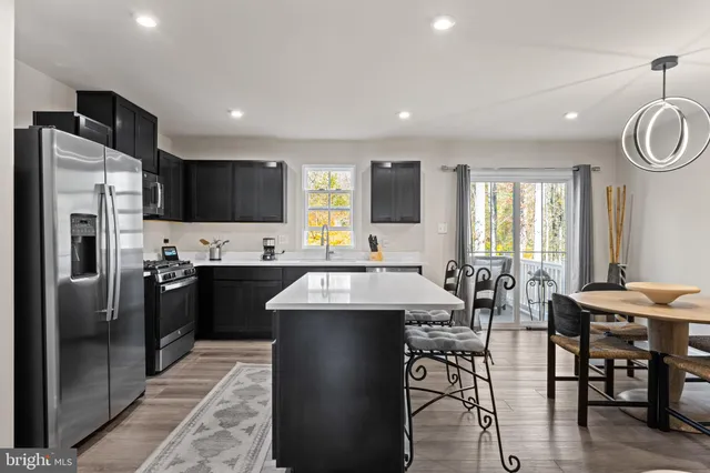 $395,000 | 17 Southwind Drive, Blackwood, NJ 08012