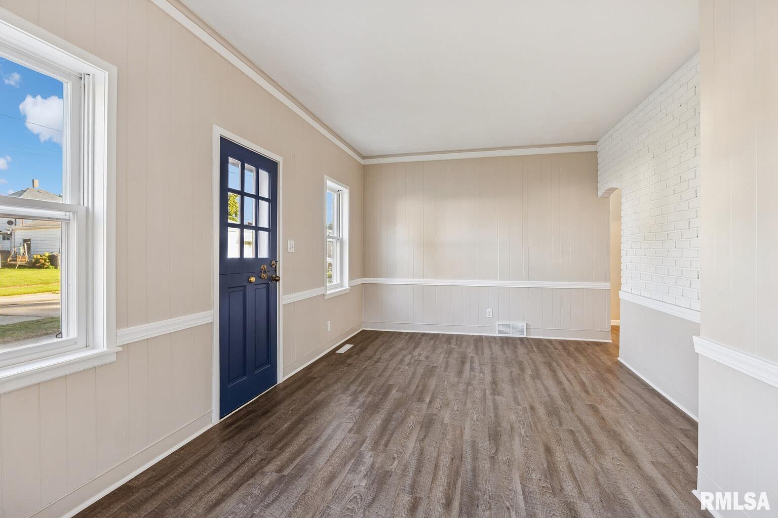 1715 2nd Street Moline, IL 61265 - Photo 9 of 30