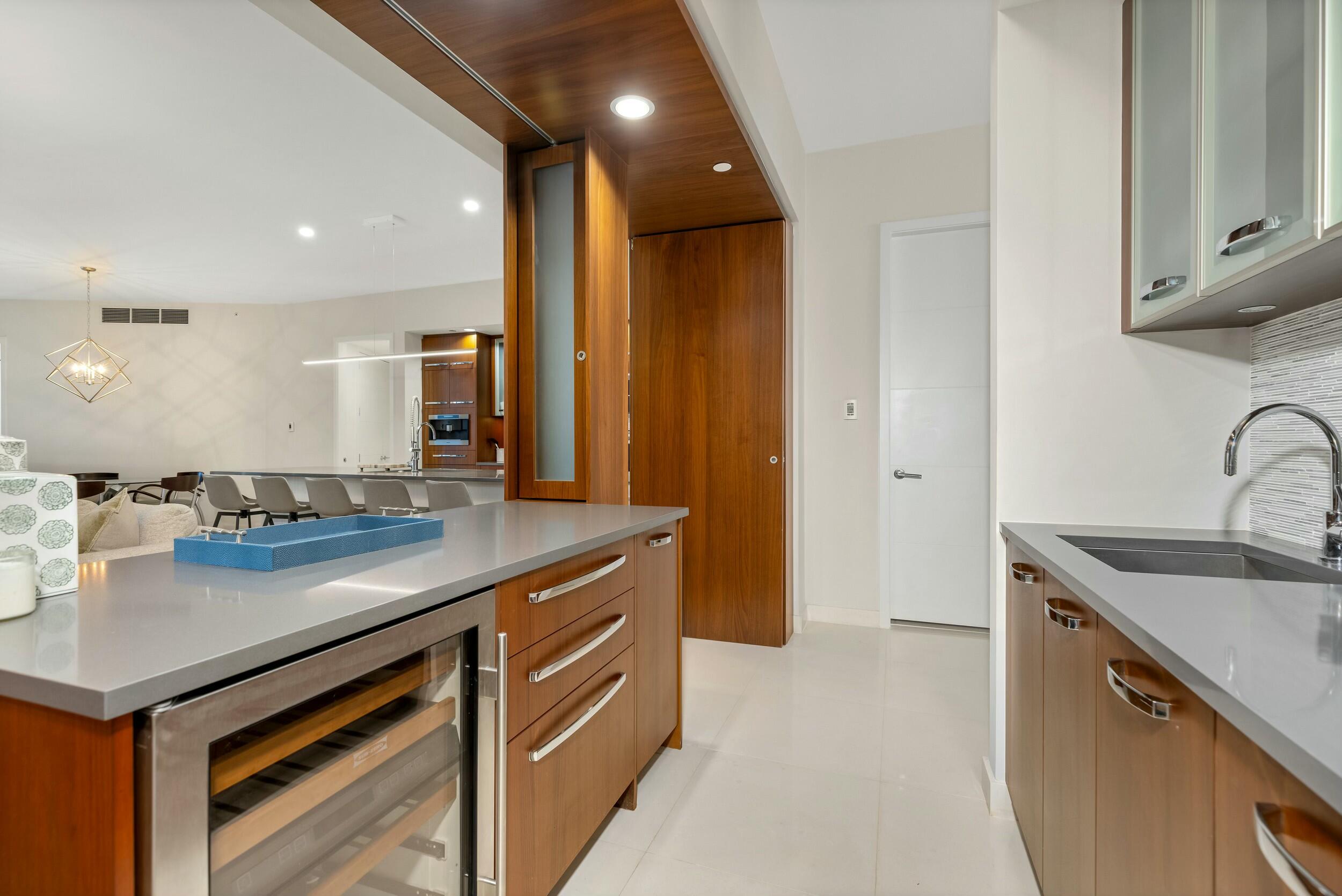 1000 South Ocean Boulevard, Unit 402 Boca Raton, FL 33432 - Photo 19 of 34 Butler's Pantry