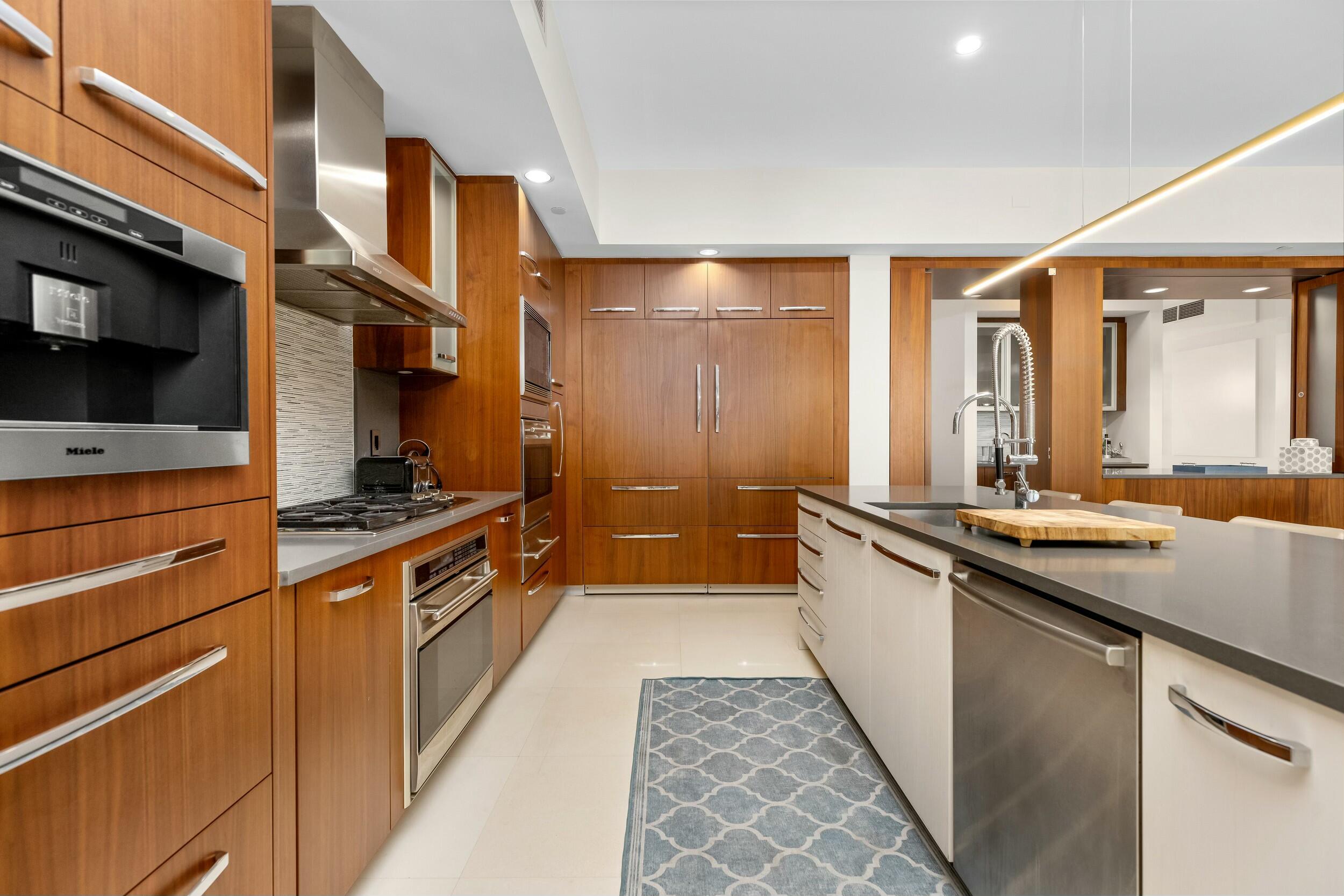 1000 South Ocean Boulevard, Unit 402 Boca Raton, FL 33432 - Photo 24 of 34 Kitchen