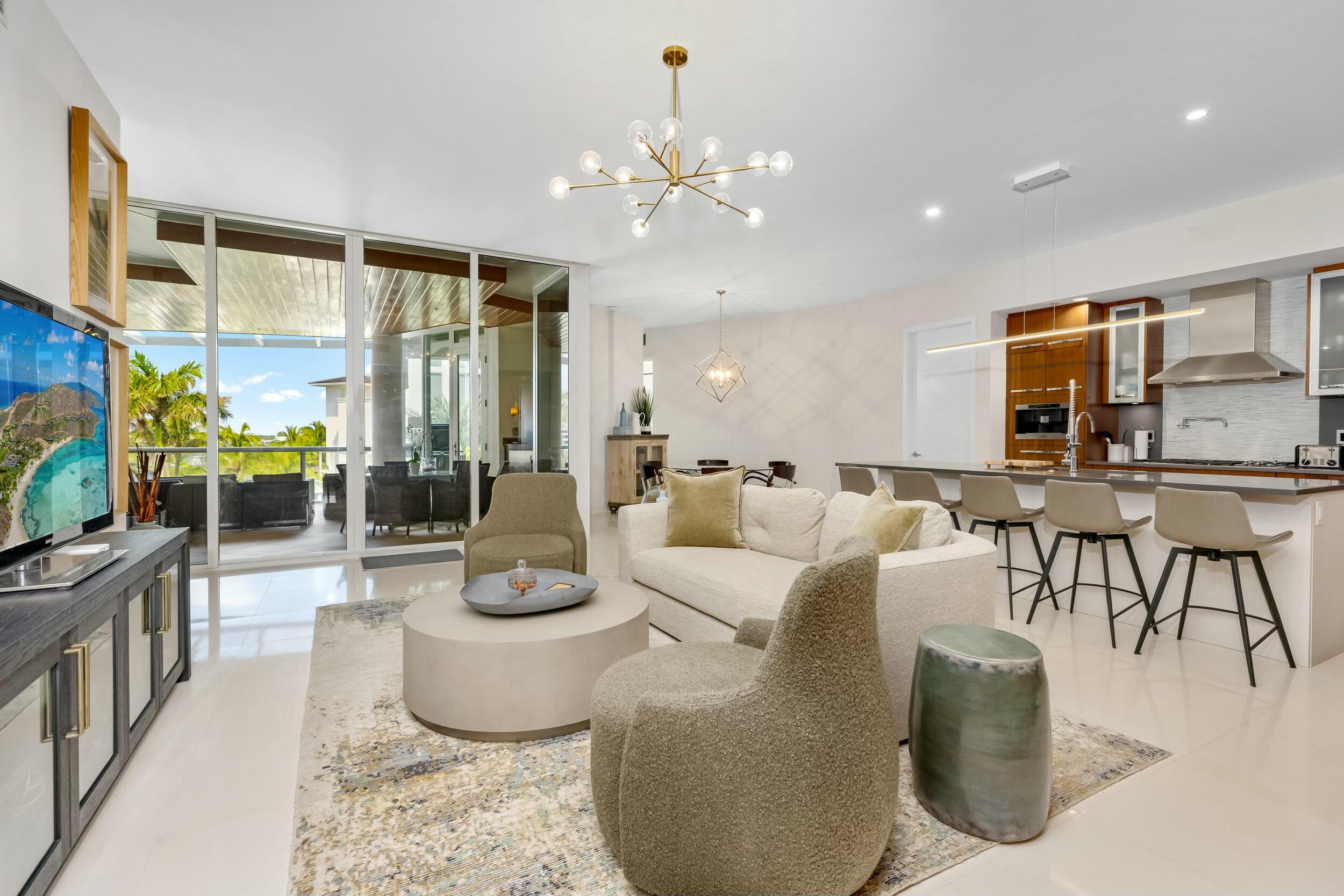 1000 South Ocean Boulevard, Unit 402 Boca Raton, FL 33432 - Photo 25 of 34 Family Room