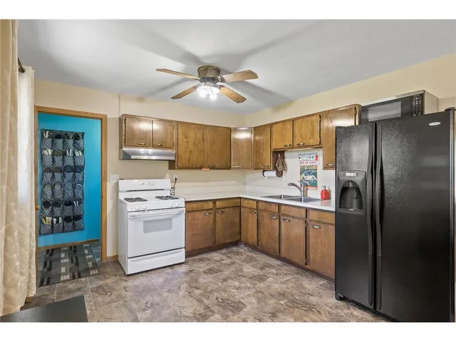 $2,500 | 9457 Saratoga Lane North, Maple Grove, MN 55369