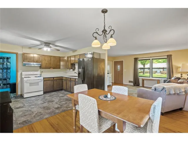 $2,500 | 9457 Saratoga Lane North, Maple Grove, MN 55369