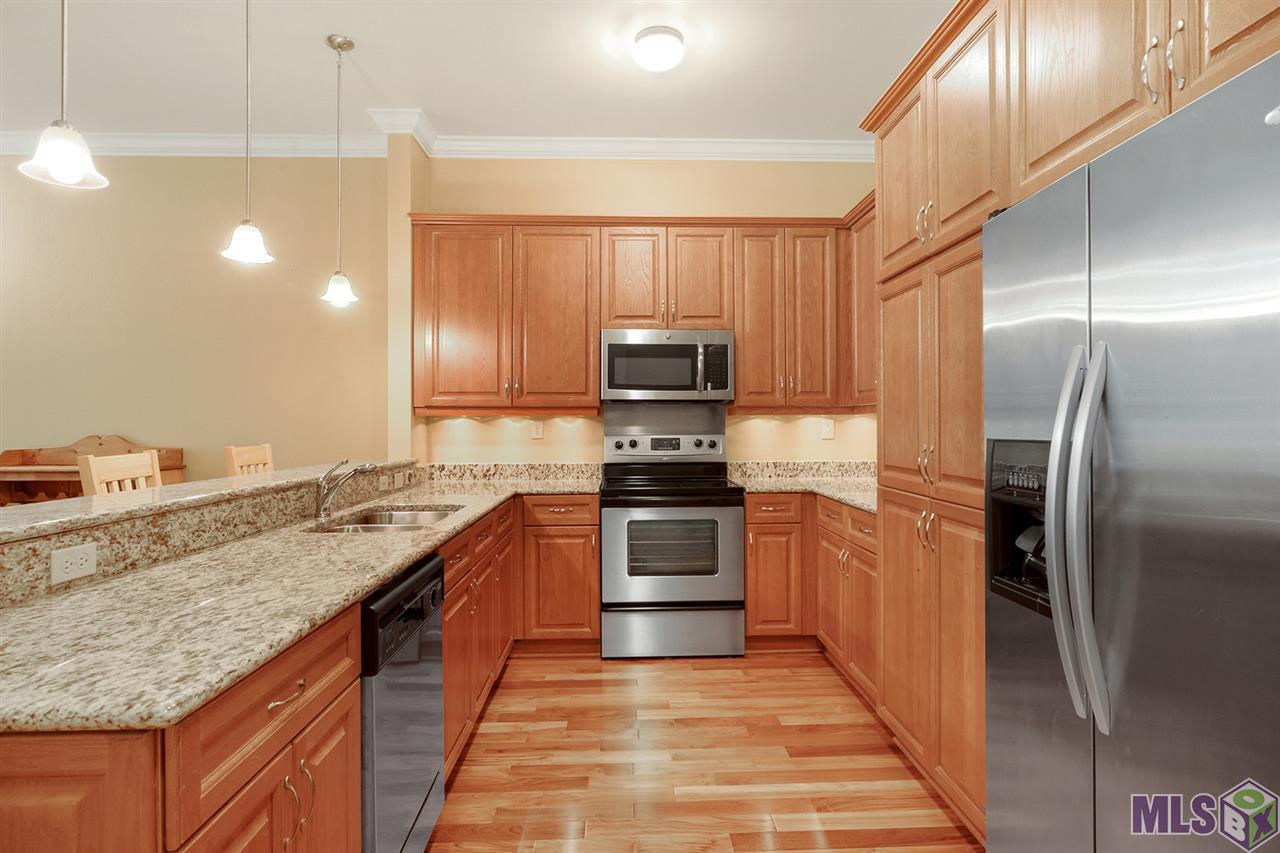 3390 Nicholson Drive, Unit C 207 Baton Rouge, LA 70802 - Photo 2 of 10 Kitchen