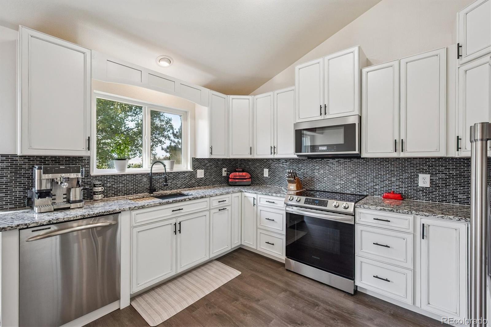 183 Quaker Way Golden, CO 80401 - Photo 8 of 35