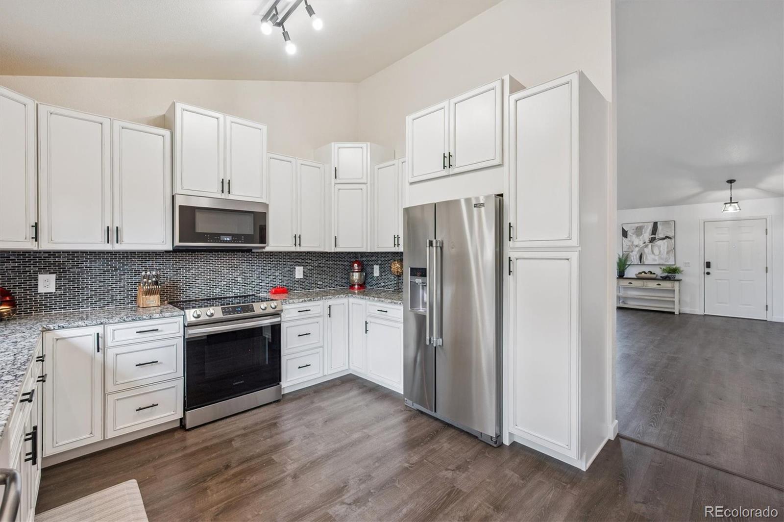 183 Quaker Way Golden, CO 80401 - Photo 9 of 35