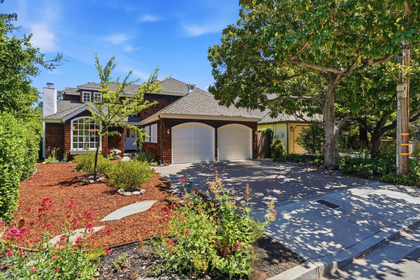 208 Stanford Avenue Menlo Park, CA 94025 - Photo 1 of 51