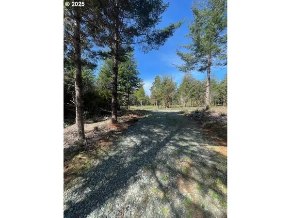 $210,000 | 47613 Oregon Coast Highway, Unit 1401, Bandon, OR 97411