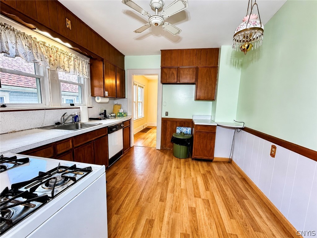 132 Winthrop Road Syracuse, NY 13206 - Photo 14 of 29