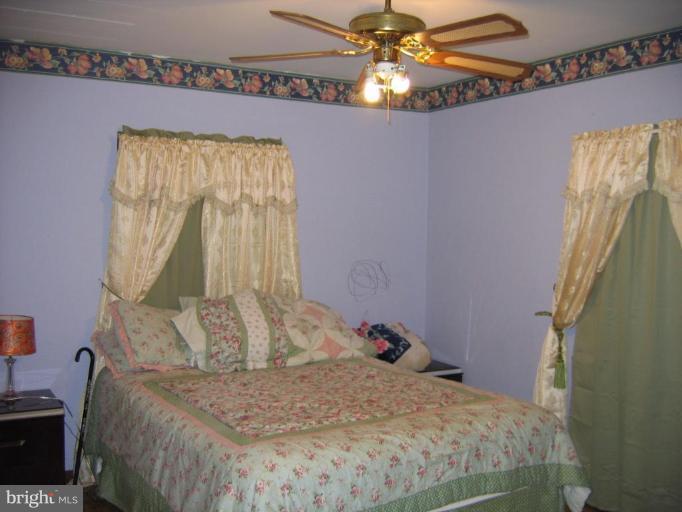 4209 Garrett Park Road Silver Spring, MD 20906 - Photo 3 of 10 Master Bedroom