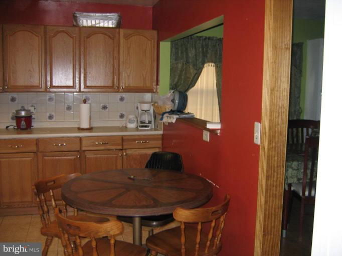 4209 Garrett Park Road Silver Spring, MD 20906 - Photo 6 of 10 Kitchen #2