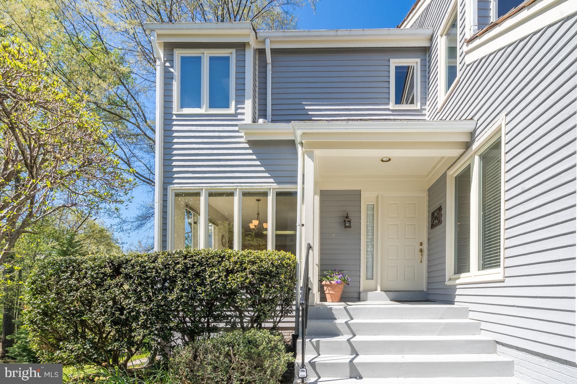 1315 Wedgewood Manor Way Reston, VA 20194 - Photo 2 of 40 Entire Exterior Freshly Painted