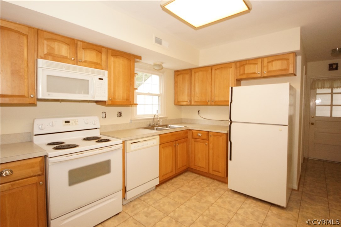 10407 Warren Road Glen Allen, VA 23060 - Photo 11 of 25 Kitchen