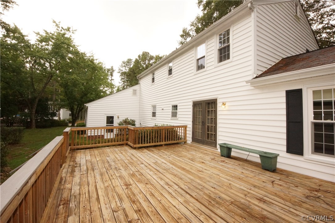 10407 Warren Road Glen Allen, VA 23060 - Photo 23 of 25 Large deck off of family room.