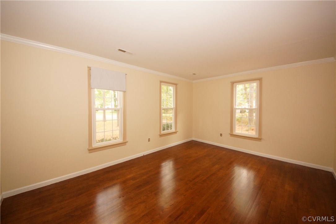 10407 Warren Road Glen Allen, VA 23060 - Photo 4 of 25 Living room with plenty of natural light and newly