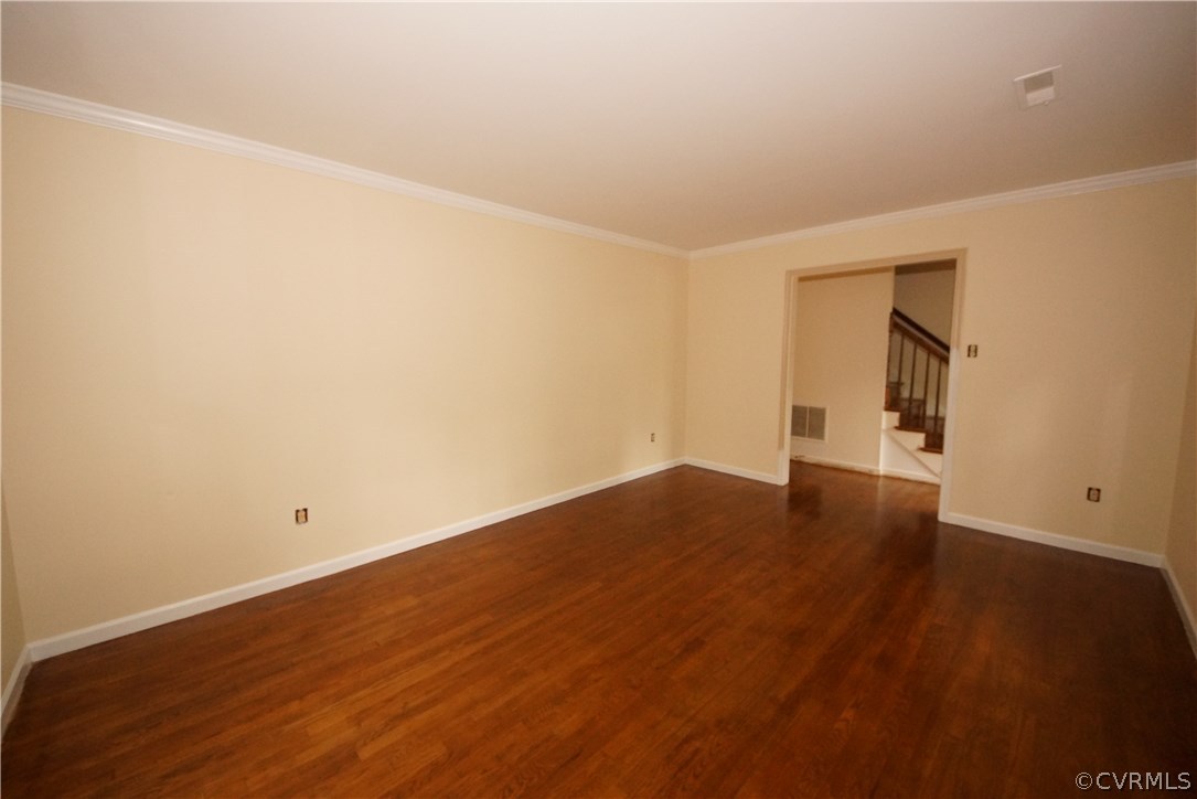 10407 Warren Road Glen Allen, VA 23060 - Photo 5 of 25 2nd shot of living room