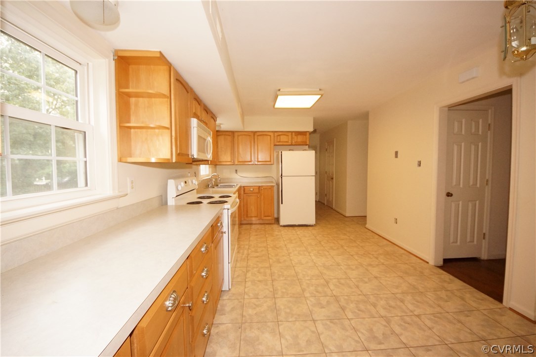 10407 Warren Road Glen Allen, VA 23060 - Photo 10 of 25 Kitchen