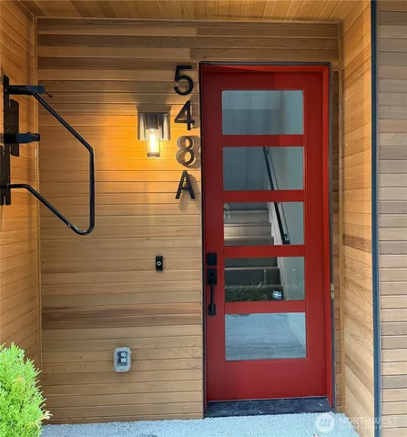 $589,950 | 548 South Cloverdale Street, Unit A, Seattle, WA 98108