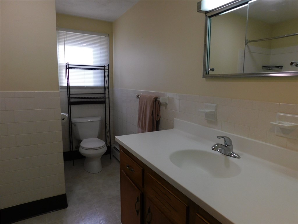 12 Boulder Road Hopkinton, RI 02833 - Photo 11 of 25