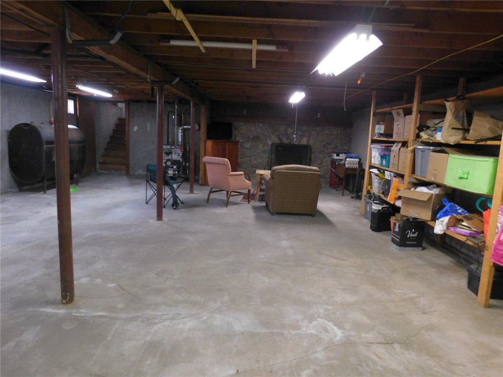 12 Boulder Road Hopkinton, RI 02833 - Photo 17 of 25