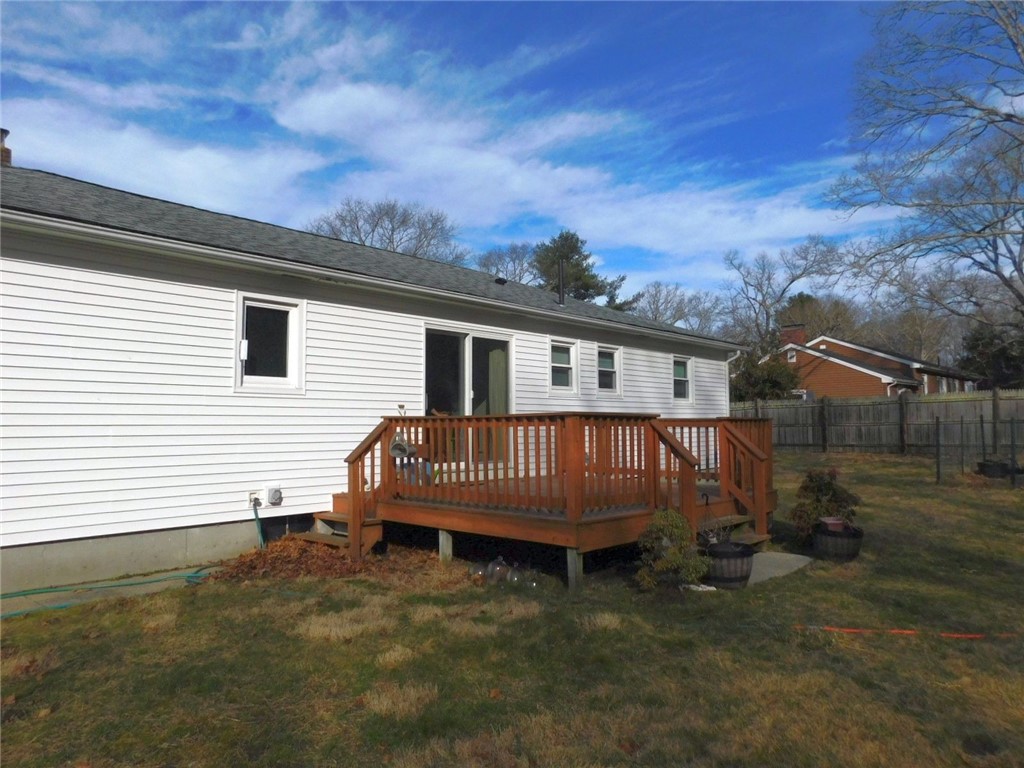 12 Boulder Road Hopkinton, RI 02833 - Photo 18 of 25