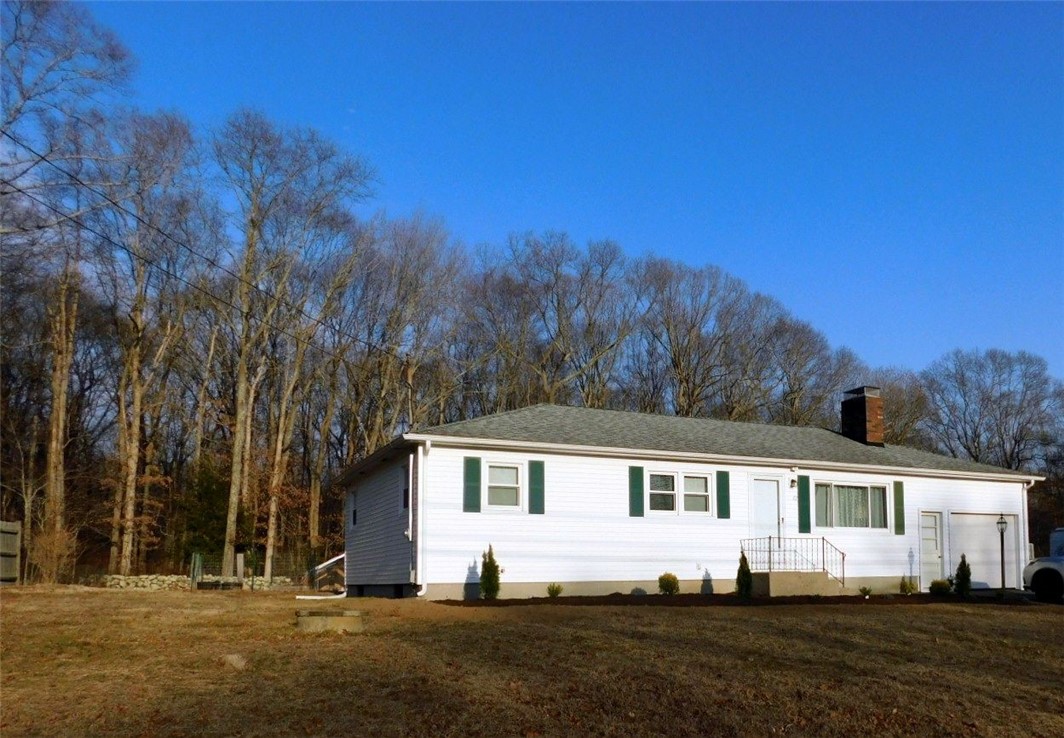 12 Boulder Road Hopkinton, RI 02833 - Photo 2 of 25