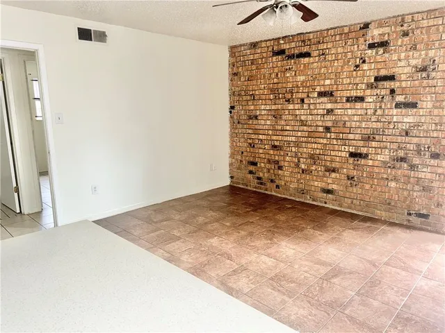 $1,200 | Undisclosed Address, Hammond, LA 70401