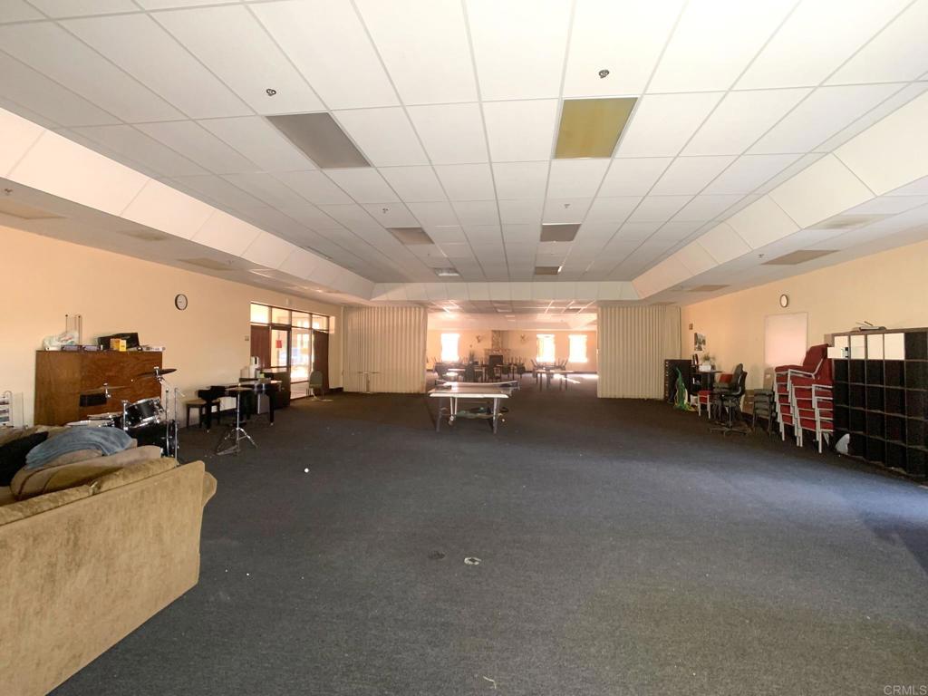 24352 Featherstone Canyon Road Lakeside, CA 92040 - Photo 36 of 72 a view of a room with gym equipment