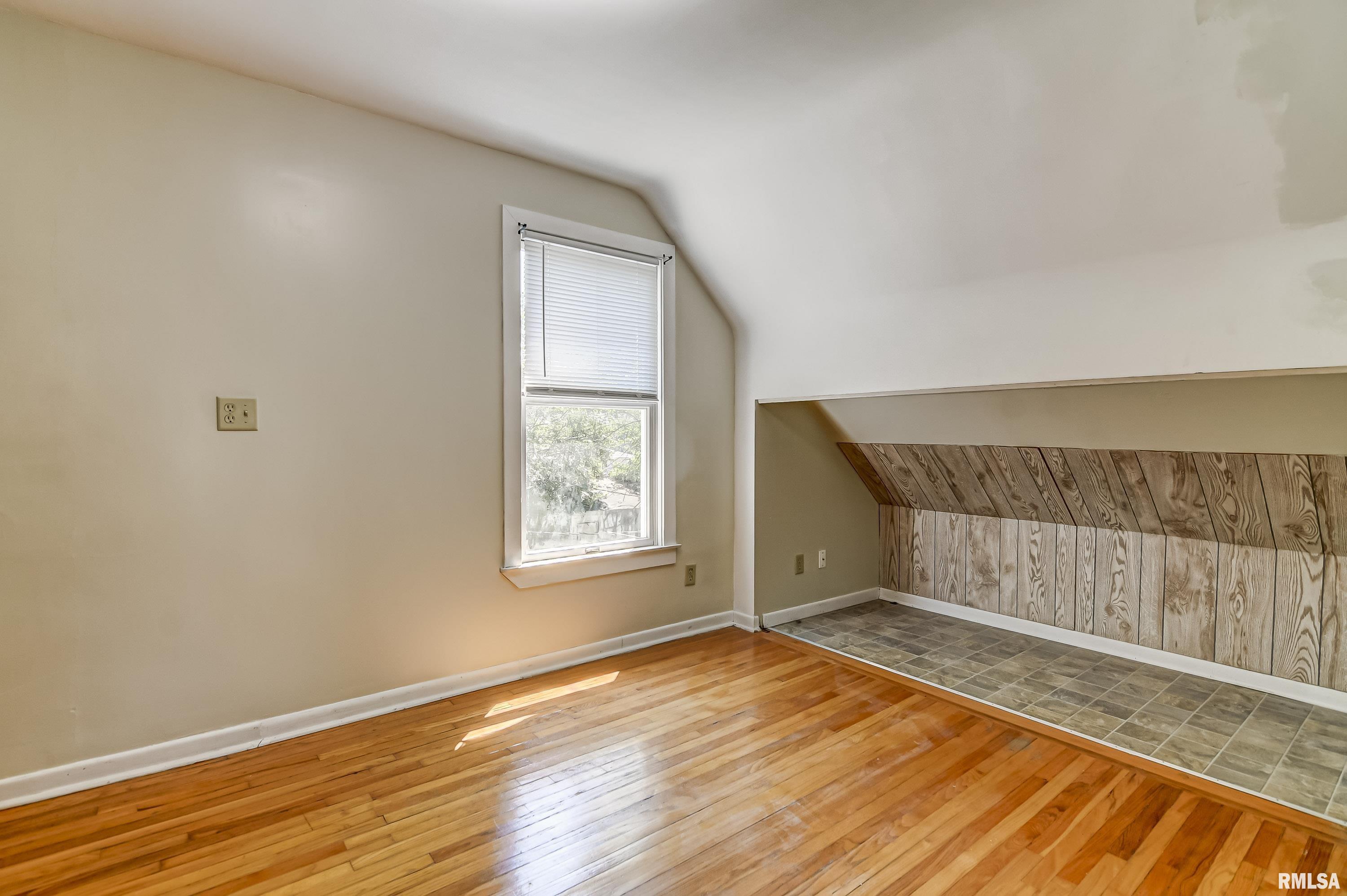 1832 South 2nd Street Springfield, IL 62704 - Photo 23 of 32