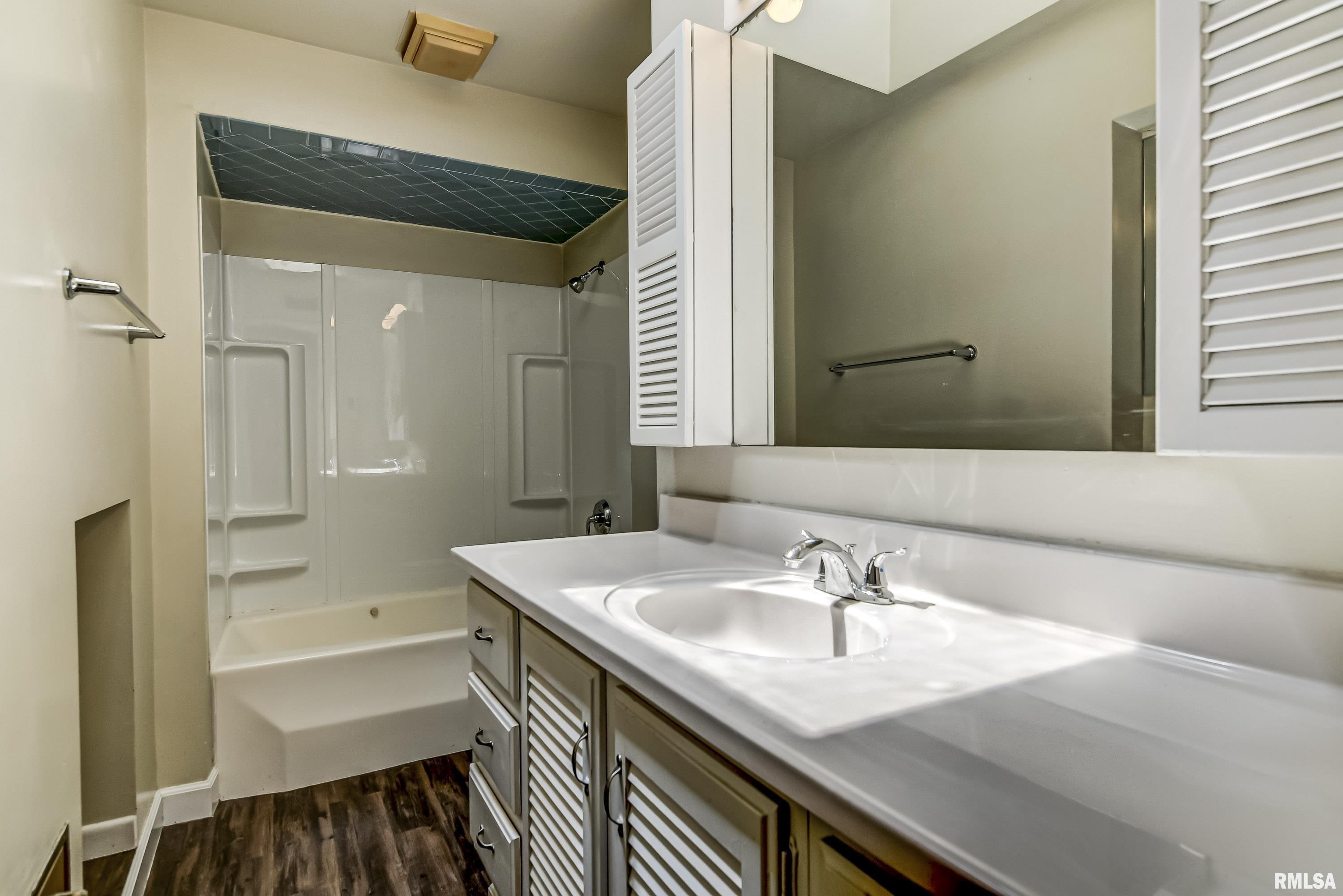 1832 South 2nd Street Springfield, IL 62704 - Photo 25 of 32
