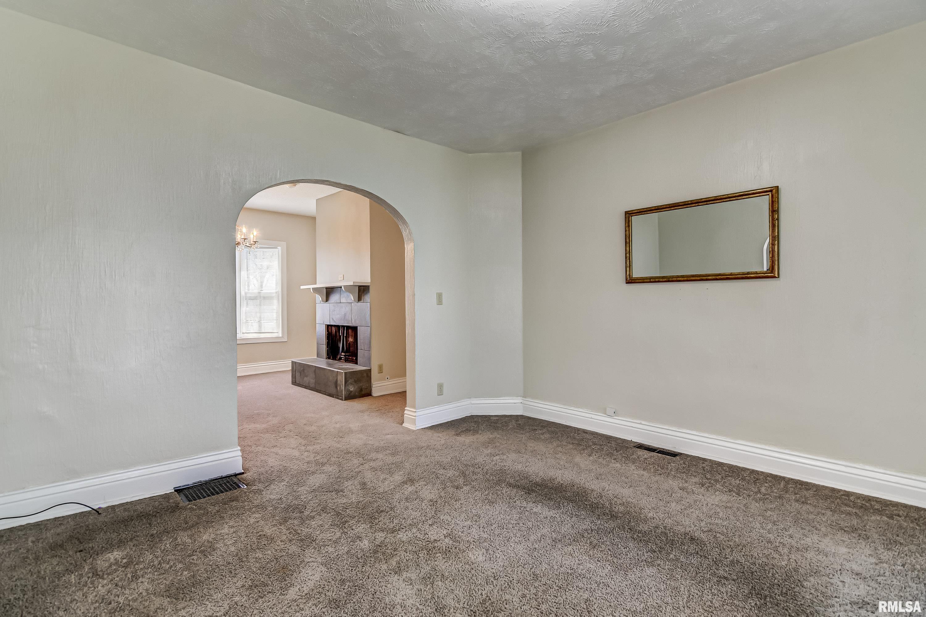 1832 South 2nd Street Springfield, IL 62704 - Photo 9 of 32
