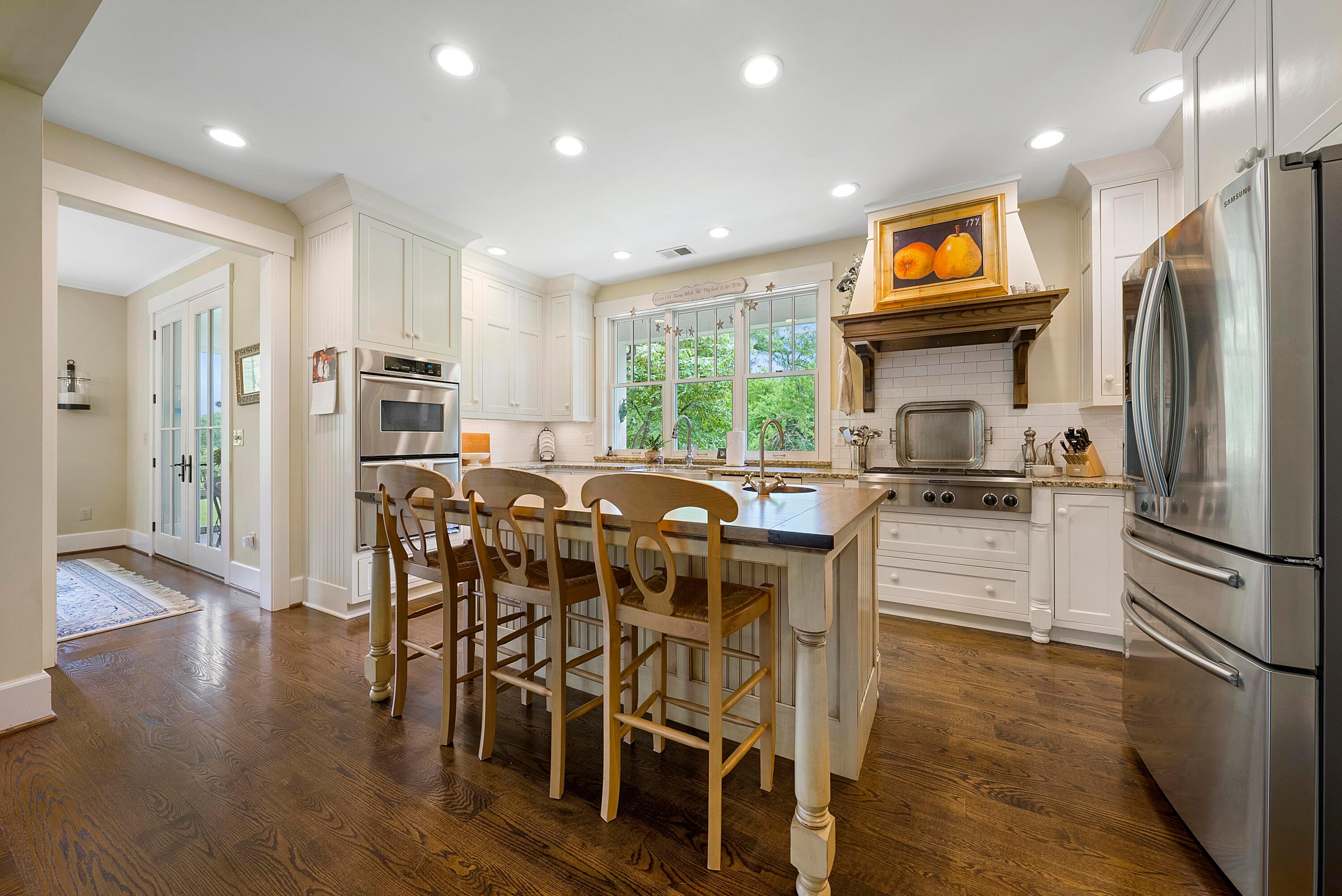 5260 Olentangy River Road Delaware, OH 43015 - Photo 12 of 54 Kitchen