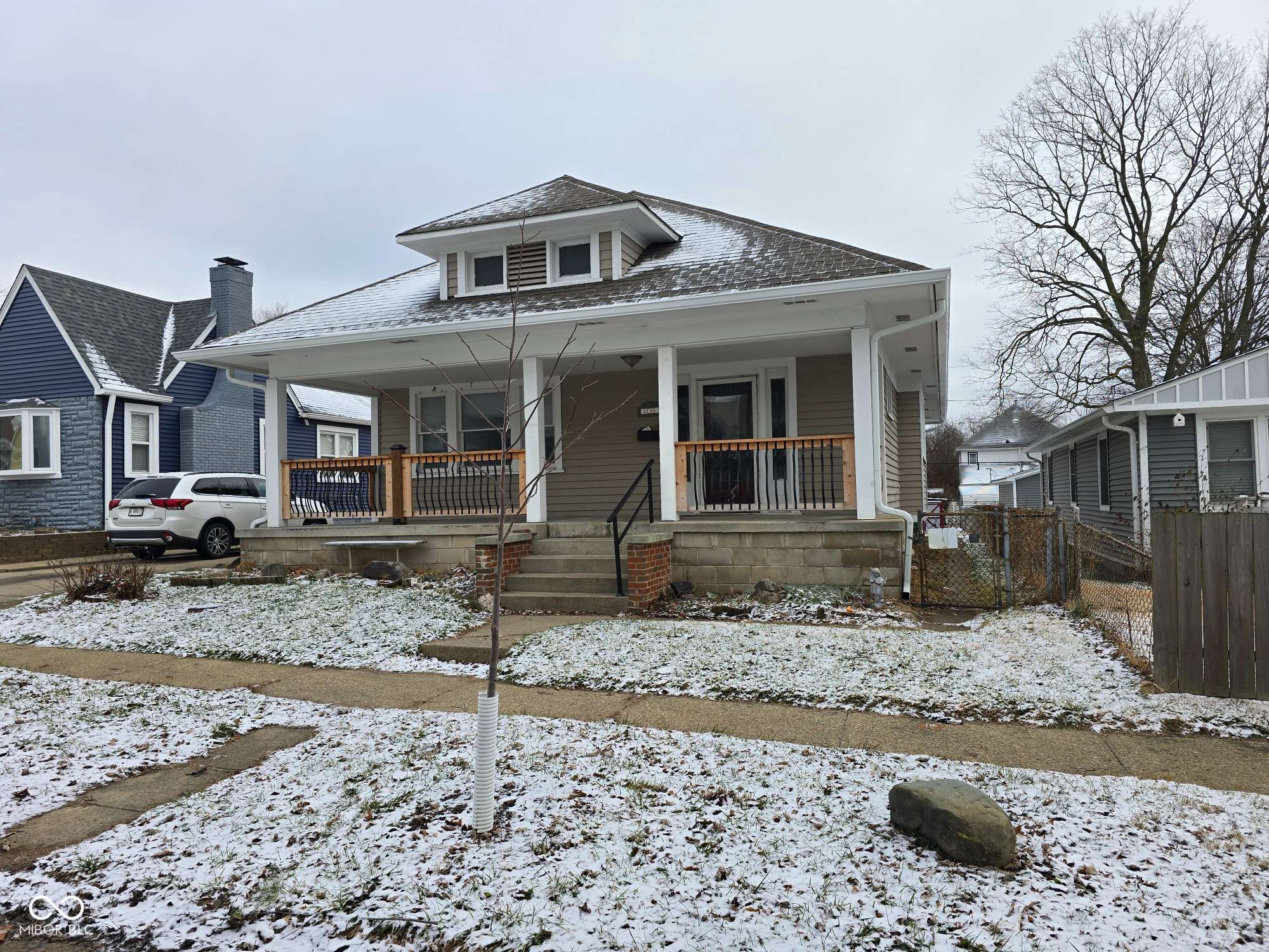 2145 Singleton Street Indianapolis, IN 46203 - Photo 2 of 31