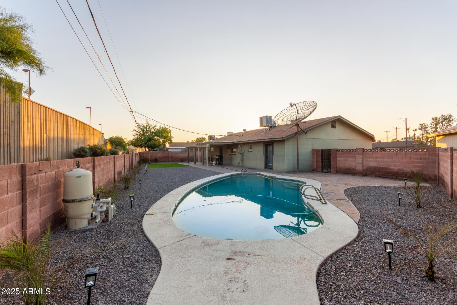 319 East Riviera Drive Tempe, AZ 85282 - Photo 25 of 30