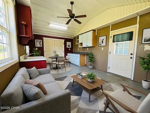 $299,000 | 8142 Old Spanish Trail, Sneads, FL 32460